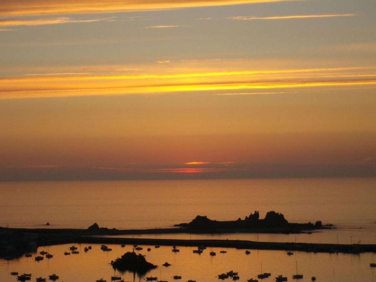 Comfortable Duplex Bay Of Morlaix, Plougasnou Bagian luar foto